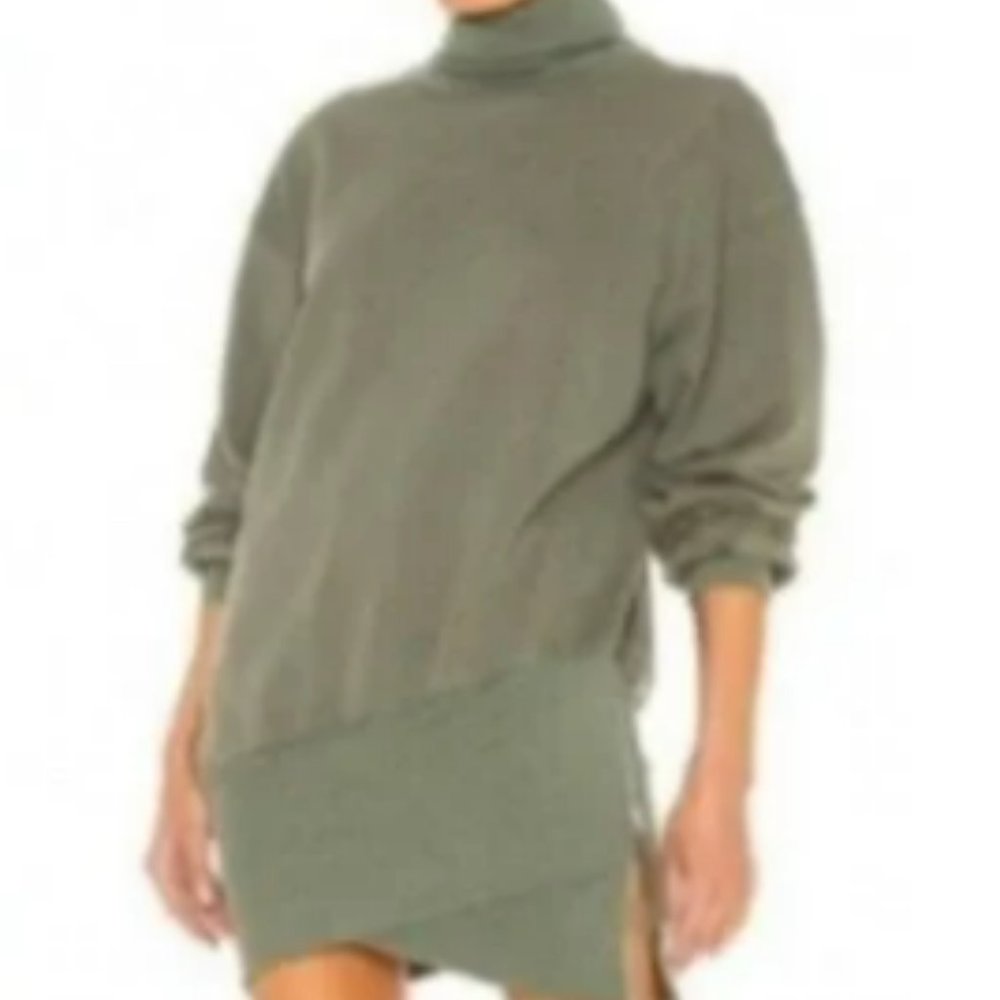 Young Broke & Fabulous Army Green Asymmetrical Zip Sweater Dress Size Large - Picture 12 of 13